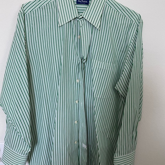 Men’s shirts - Picture 5 of 8